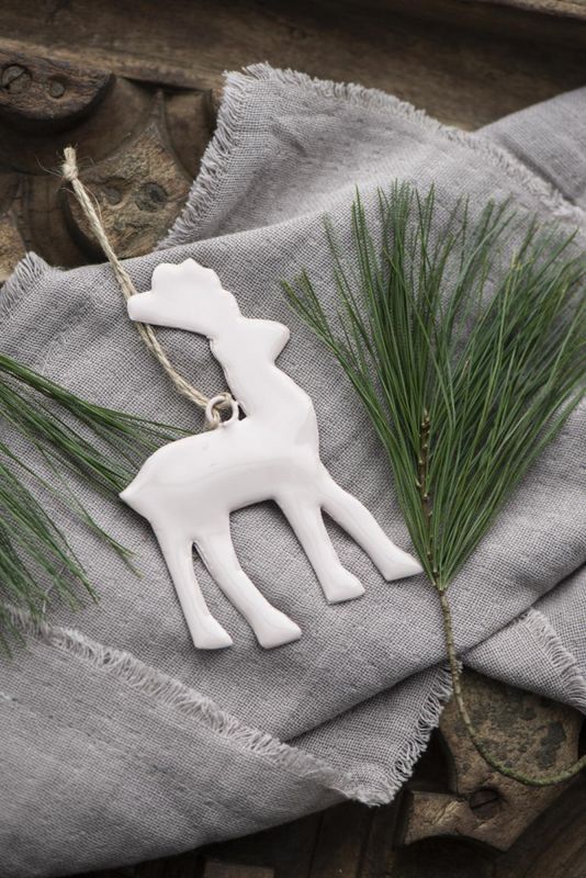 Reinsdyr med oppheng - rosa | IB Laursen